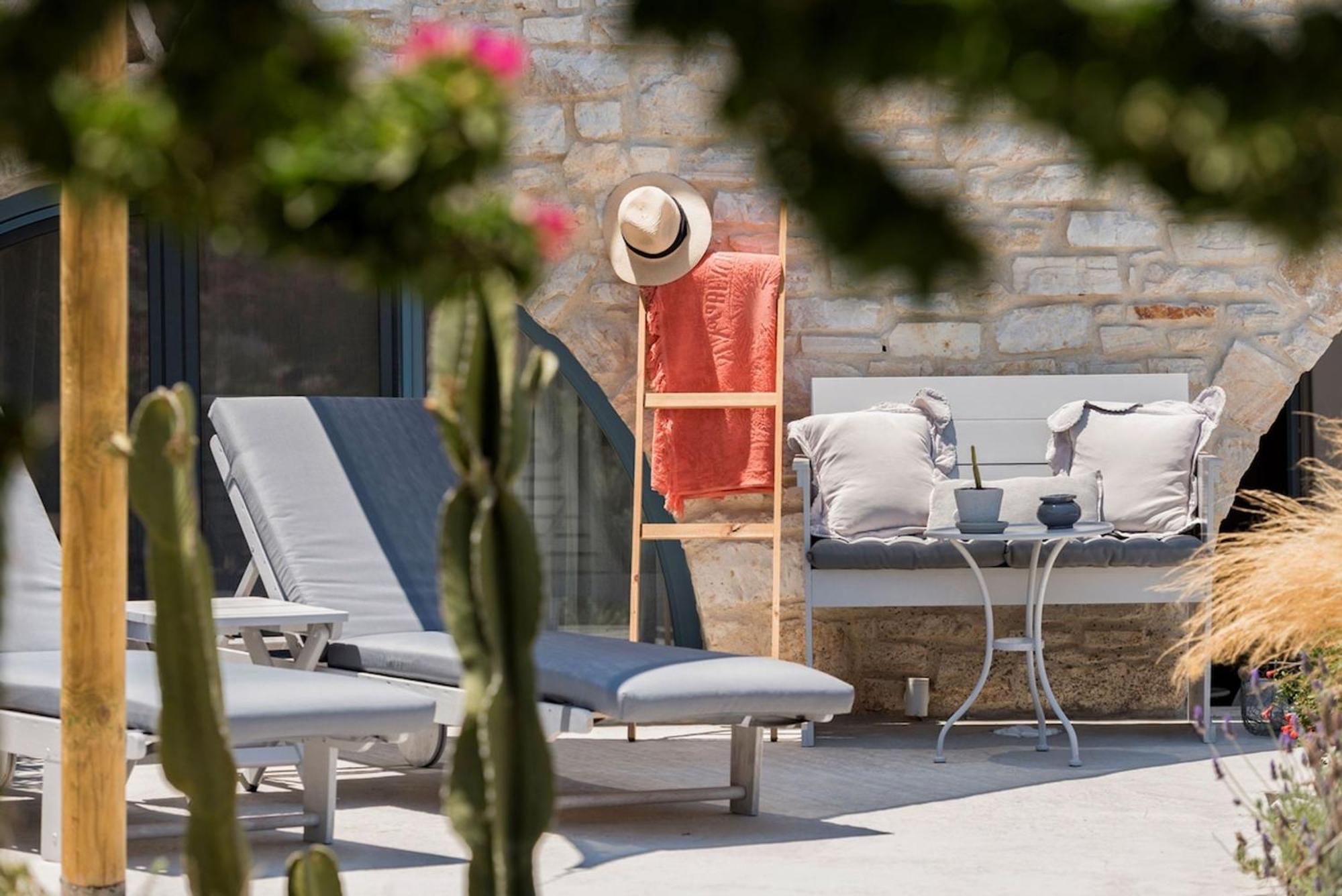 Island Magic - Seaview Villa With Jacuzzi Pool Ambelas Bagian luar foto